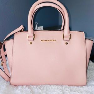 Baby Pink Micheal Kors Purse